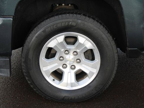 Used 2018 Chevrolet Silverado 1500 LT w/ All Star Edition image 16