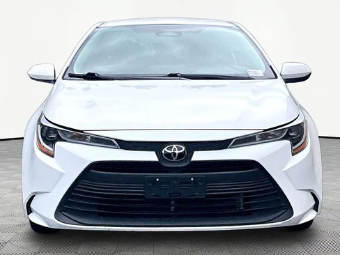 Certified 2024 Toyota Corolla LE FWD image 4