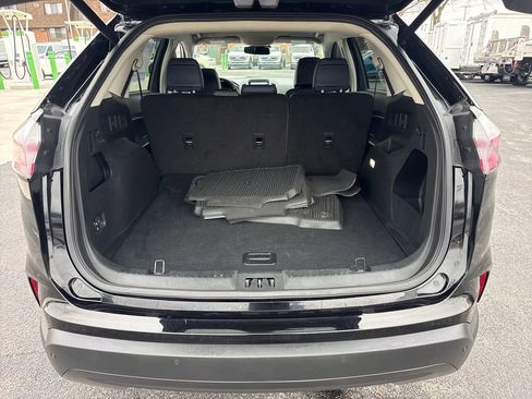 Used 2024 Ford Edge SEL w/ Sport Appearance Package image 12