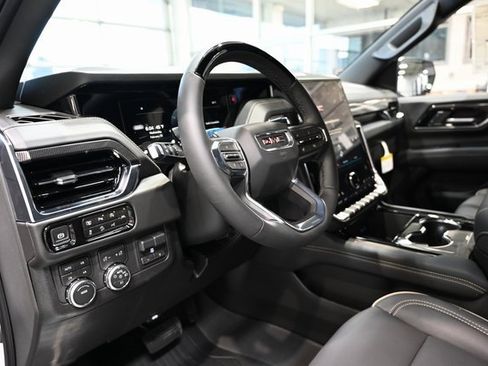 New 2026 GMC Yukon XL Elevation image 20