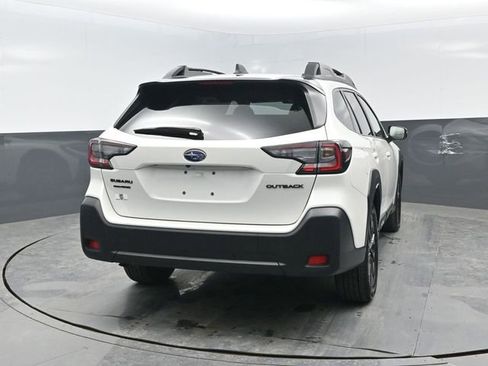 Used 2025 Subaru Outback Onyx Edition AWD/4WD image 19