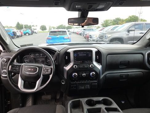 Used 2020 GMC Sierra 1500 SLE w/ SLE Value Package AWD/4WD image 6