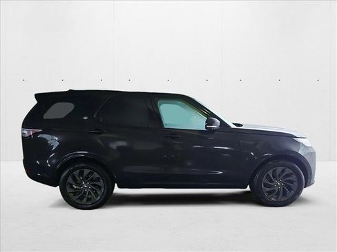 New 2024 Land Rover Discovery Dynamic SE image 4