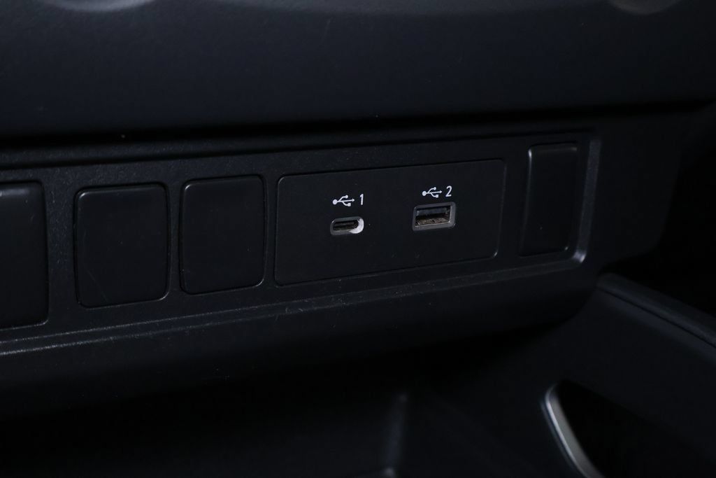 Used 2023 Nissan Frontier SV AWD/4WD image 27