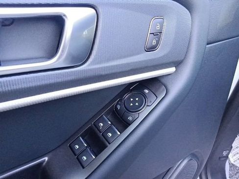 New 2026 Ford Explorer ST-Line image 12