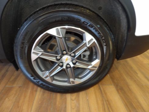 Used 2024 Chevrolet Blazer LT w/ LPO, Floor Liner Package FWD image 9