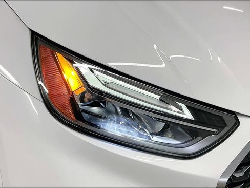 Used 2023 Audi Q5 2.0T Premium w/ Convenience Package image 30