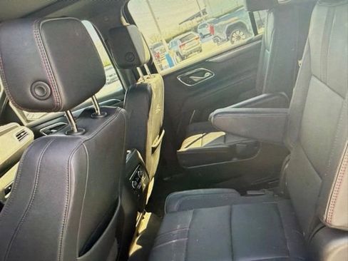 Certified 2024 Chevrolet Suburban RST w/ Luxury Package image 4
