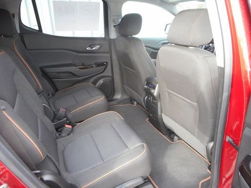 Used 2023 GMC Acadia AT4 image 18