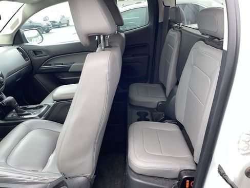 Used 2015 Chevrolet Colorado W/T RWD image 11