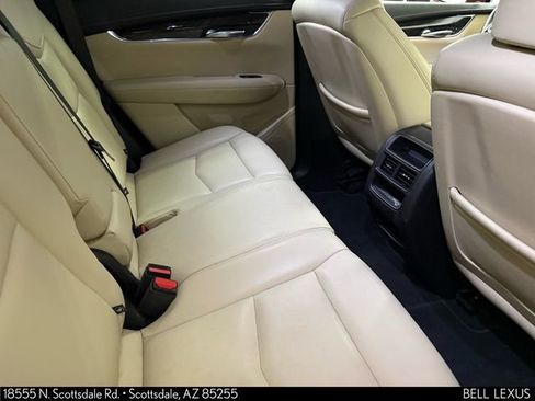 Used 2018 Cadillac XT5 Base image 26