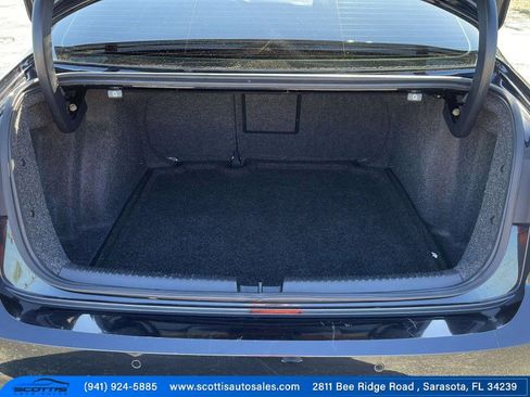 Used 2018 Volkswagen Jetta GLI image 12