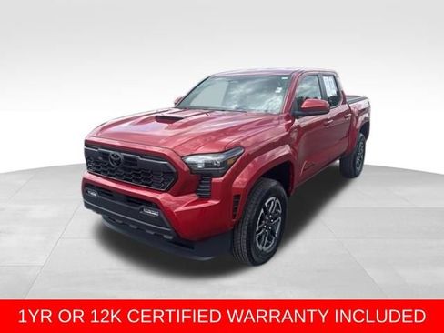 Used 2025 Toyota Tacoma TRD Sport AWD/4WD image 1