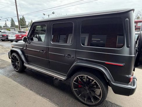 Used 2019 Mercedes-Benz G 63 AMG AMG G 63 AWD 4MATIC 4dr SUV image 8