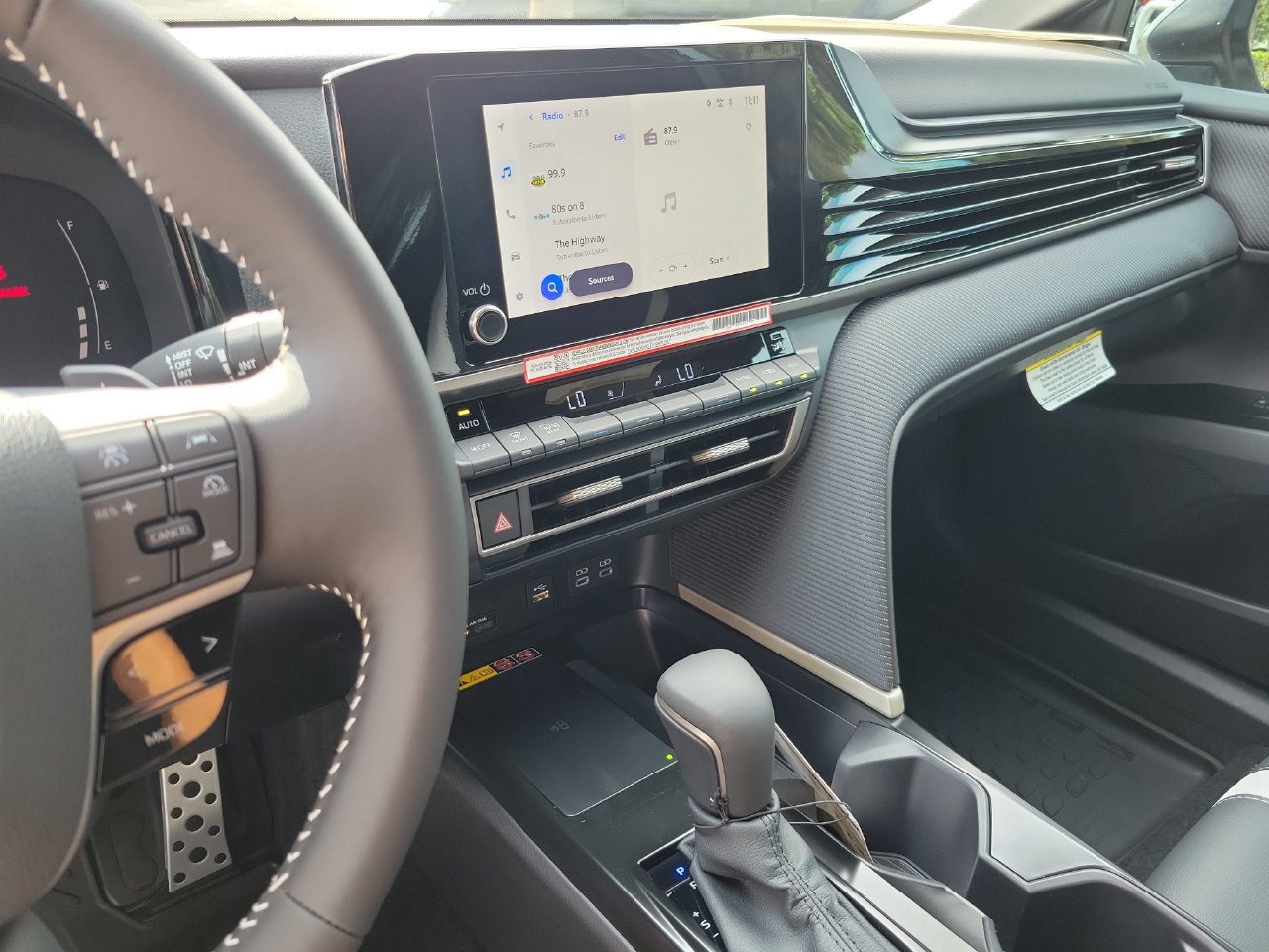 Used 2026 Toyota Camry SE FWD image 24