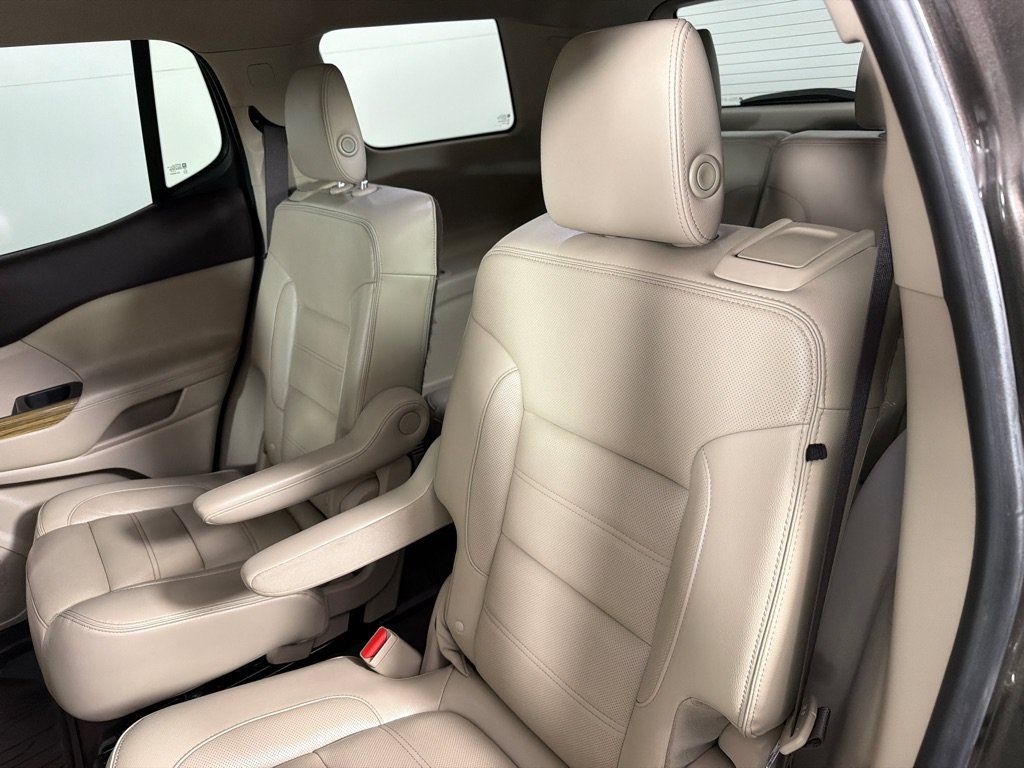 Used 2019 GMC Acadia Denali w/ Technology Package AWD/4WD image 20