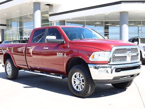 Used 2014 RAM 2500 Laramie w/ Convenience Group AWD/4WD image 8