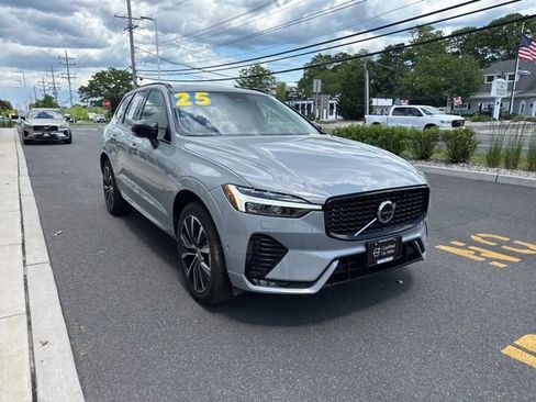 Certified 2025 Volvo XC60 B5 Plus AWD/4WD image 6