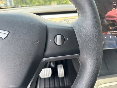 Used 2022 Tesla Model Y Performance AWD/4WD image 29