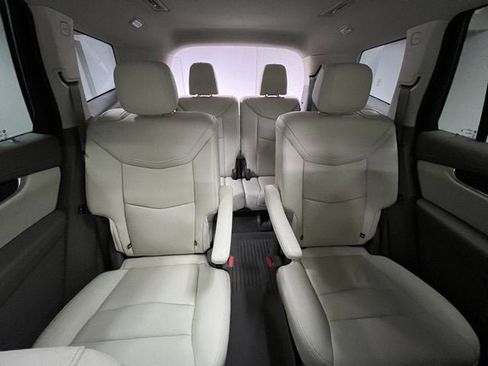 Certified 2023 Cadillac XT6 Premium Luxury w/ LPO, Floor Liner Package image 19