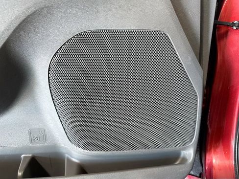 Used 2020 Toyota Sienna L image 16