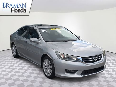 Used 2014 Honda Accord EX image 2