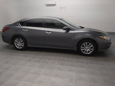 Used 2018 Nissan Altima 2.5 S w/ S Convenience Package FWD image 11