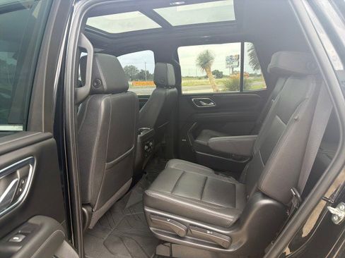 Used 2023 Chevrolet Tahoe LT w/ LT Signature Plus Package RWD image 12