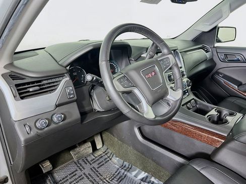 Certified 2017 GMC Yukon XL SLT w/ Open Road Package image 9