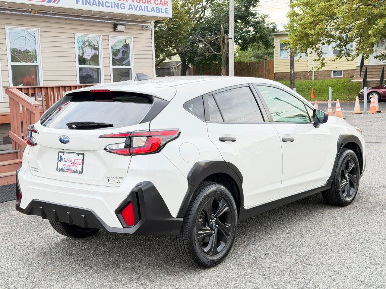 Used 2024 Subaru Crosstrek 2.0i AWD/4WD image 4
