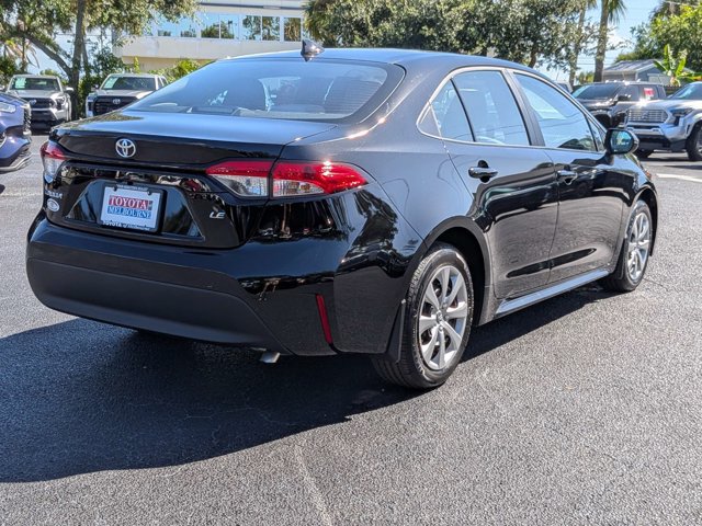 New 2027 Toyota Corolla LE FWD image 3