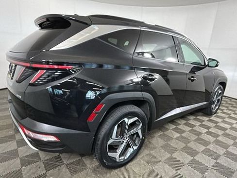 Used 2022 Hyundai Tucson Limited AWD/4WD image 3