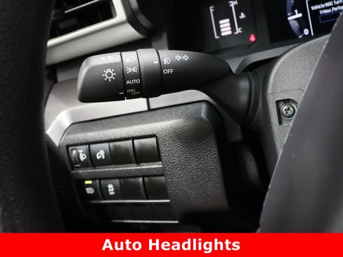 Used 2025 Toyota Tacoma SR5 image 25