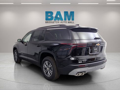 New 2026 Chevrolet Traverse LT w/ Driver Confidence Package image 5