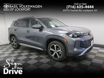 New 2025 Volkswagen Tiguan SE