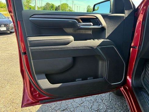 Used 2024 Chevrolet Silverado 1500 LT w/ Z71 Off-Road Package AWD/4WD image 10
