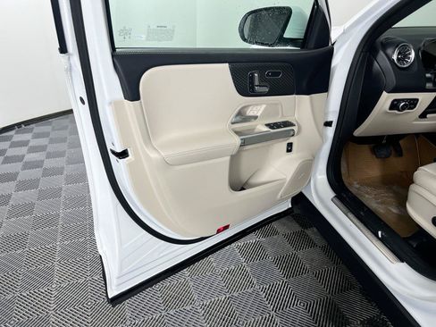 Certified 2026 Mercedes-Benz GLB 250 4MATIC image 15