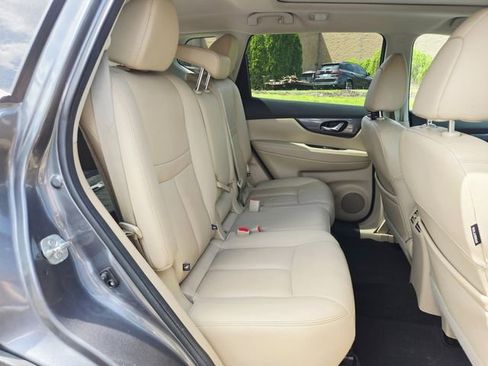Used 2016 Nissan Rogue SL w/ SL Premium Package image 17