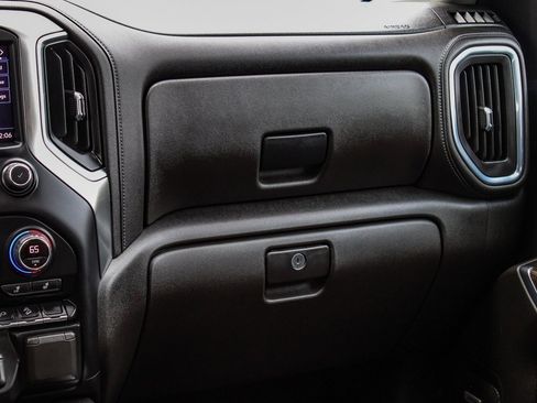 Used 2022 Chevrolet Silverado 1500 LT Trail Boss w/ LT Trail Boss Premium Package image 17