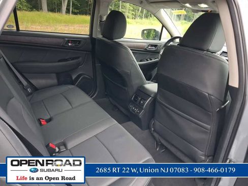 Used 2019 Subaru Outback 3.6R Limited AWD/4WD image 17