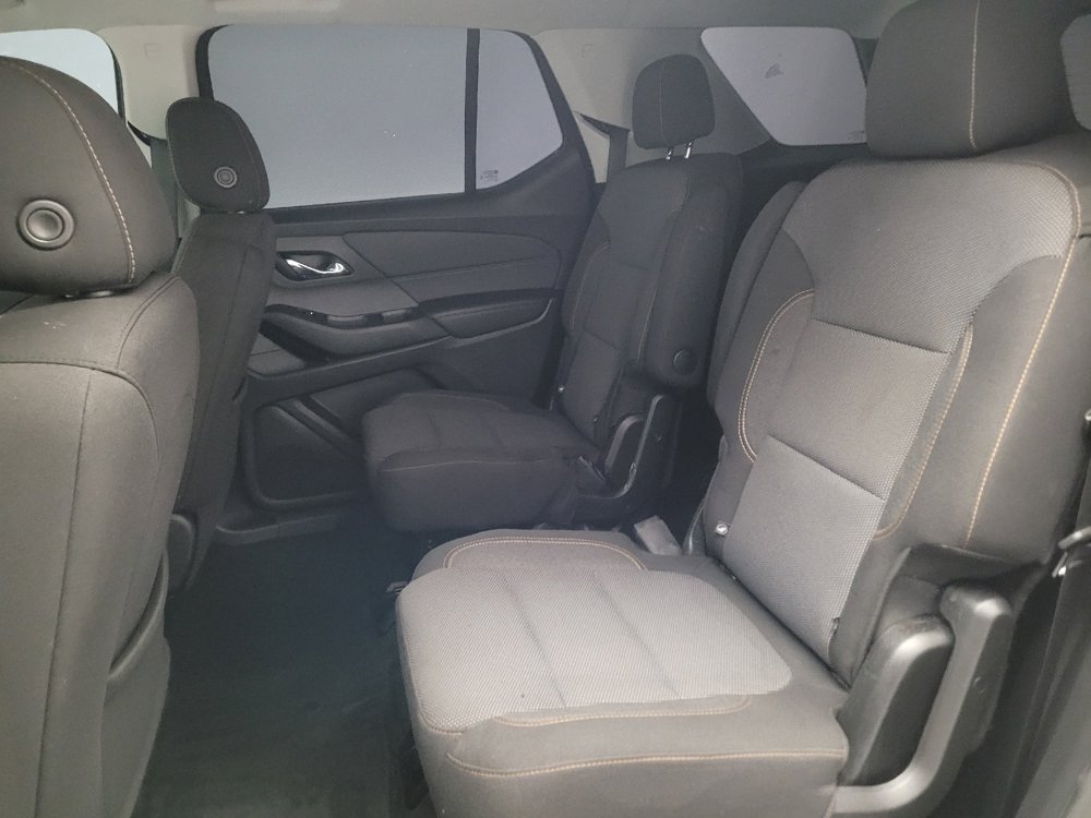 Used 2021 Chevrolet Traverse LT FWD image 18