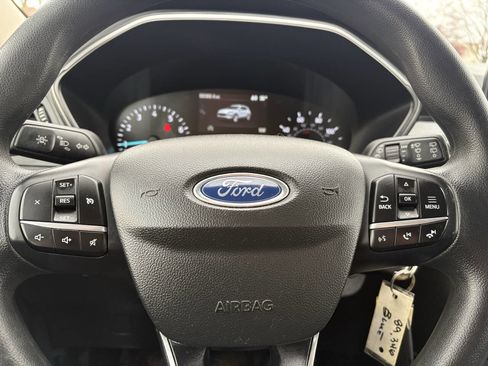 Used 2020 Ford Escape S image 28