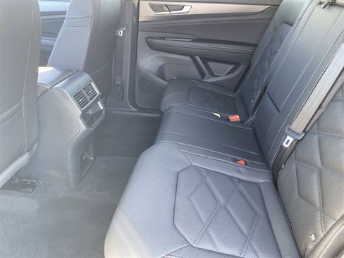 New 2026 Volkswagen Atlas Cross Sport SE image 13