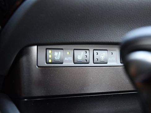 New 2025 Lexus ES 300h w/ Luxury Package image 14