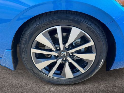 Used 2020 Nissan Sentra SV w/ SV Premium Package image 7