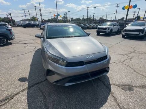 Certified 2023 Kia Forte LXS w/ LXS Technology Package FWD image 2