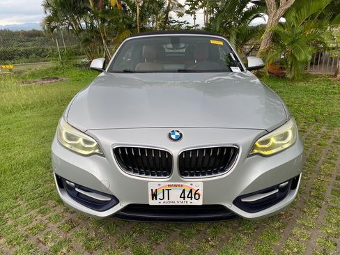 Used 2017 BMW 230i Convertible RWD image 1