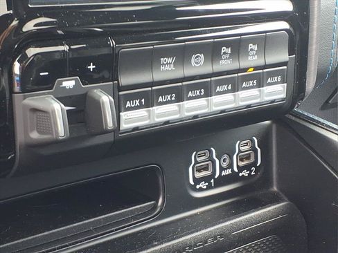 Used 2024 RAM 2500 Rebel w/ Towing Technology Group AWD/4WD image 6