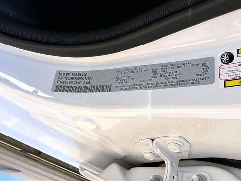 Used 2025 RAM 1500 Lone Star image 34