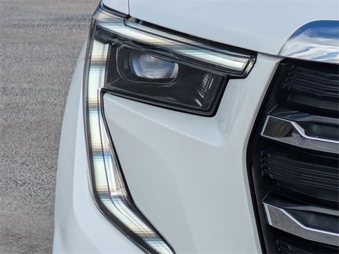 Certified 2024 GMC Acadia Elevation w/ Luxury Package image 10